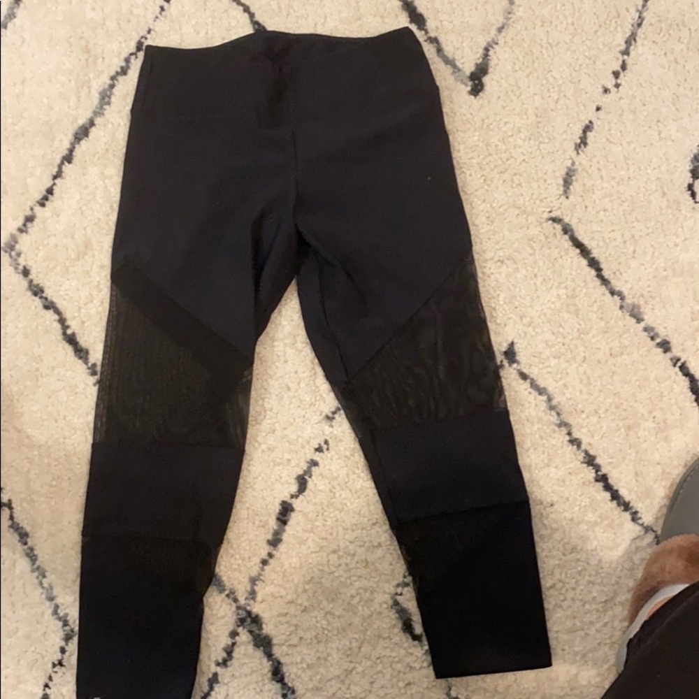 Onzie black leggings - size M/L